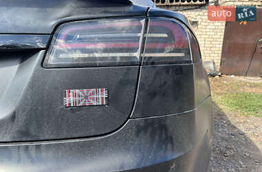 Лифтбек Tesla Model S 2022 в Кривом Роге