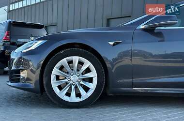 Лифтбек Tesla Model S 2018 в 