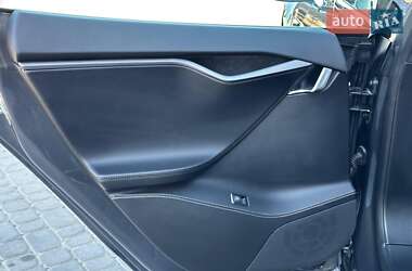 Лифтбек Tesla Model S 2018 в 
