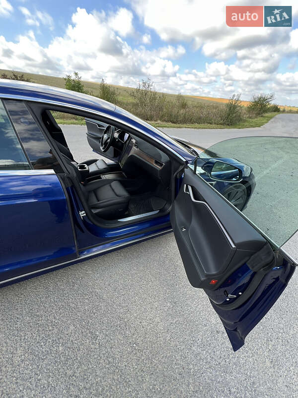 Ліфтбек Tesla Model S 2020 в Тернополі фото 27 Ліфтбек Tesla Model S 2020 в Тернополі