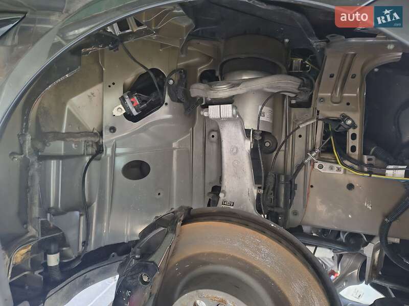 Лифтбек Tesla Model S 2021 в Фастове