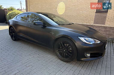 Ліфтбек Tesla Model S 2015 в 