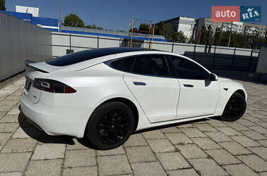 Ліфтбек Tesla Model S 2017 в 