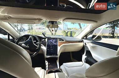 Ліфтбек Tesla Model S 2017 в 