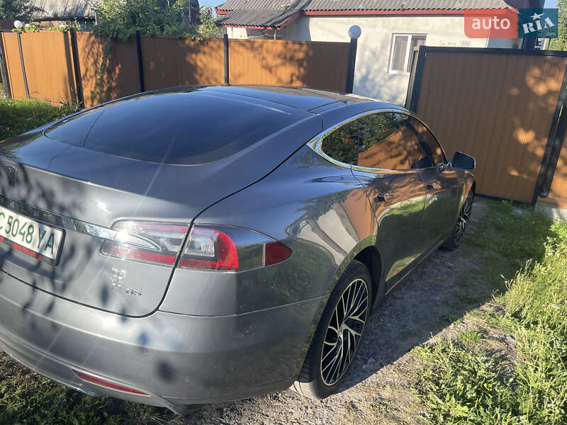 Лифтбек Tesla Model S 2013 в Ковеле фото 14 Лифтбек Tesla Model S 2013 в Ковеле