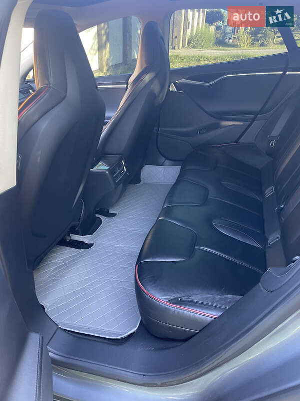 Лифтбек Tesla Model S 2013 в Ковеле фото 12 Лифтбек Tesla Model S 2013 в Ковеле