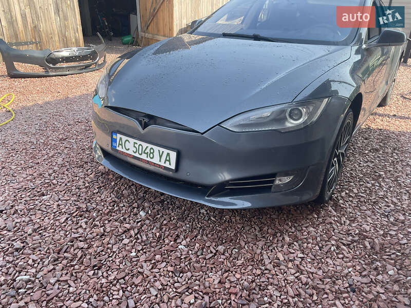 Лифтбек Tesla Model S 2013 в Ковеле