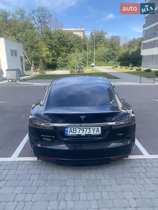 Ліфтбек Tesla Model S 2013 в Харкові