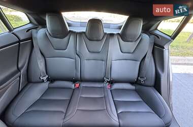 Ліфтбек Tesla Model S 2018 в 