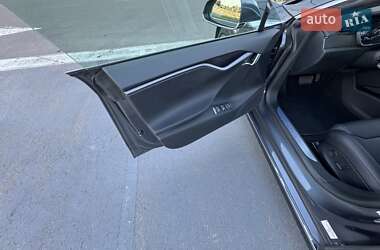 Ліфтбек Tesla Model S 2018 в 
