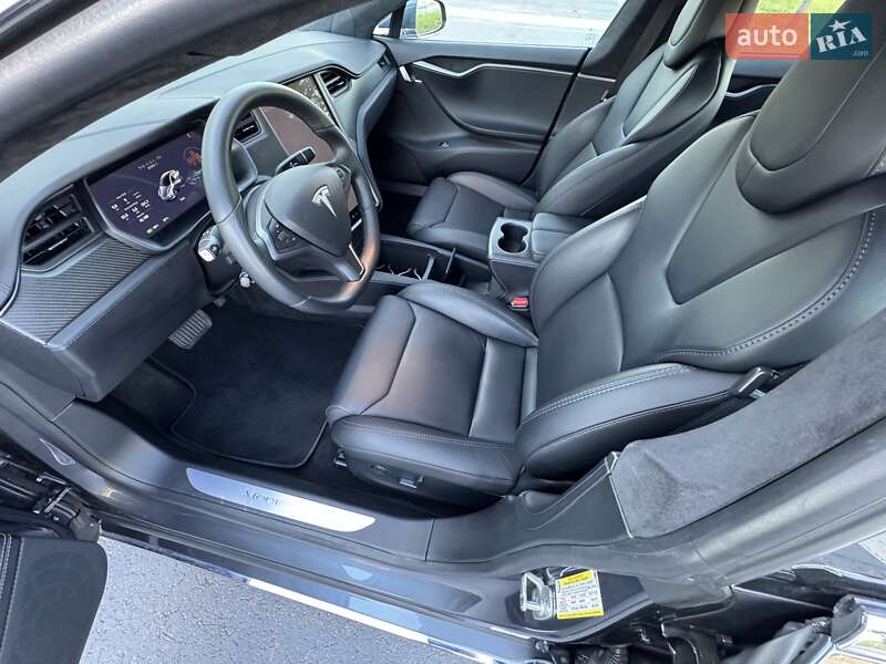 Ліфтбек Tesla Model S 2018 в Києві