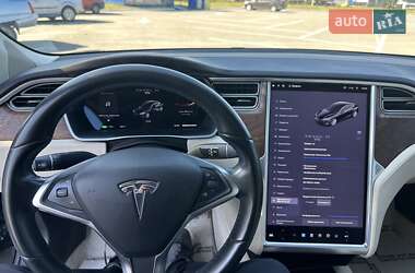Лифтбек Tesla Model S 2017 в 