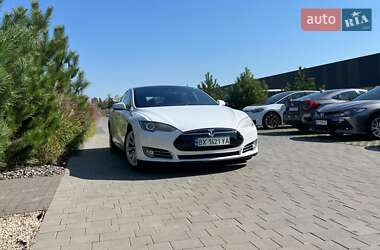 Лифтбек Tesla Model S 2016 в 