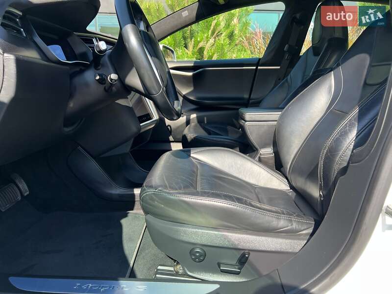 Лифтбек Tesla Model S 2016 в Хмельницком фото 9 Лифтбек Tesla Model S 2016 в Хмельницком