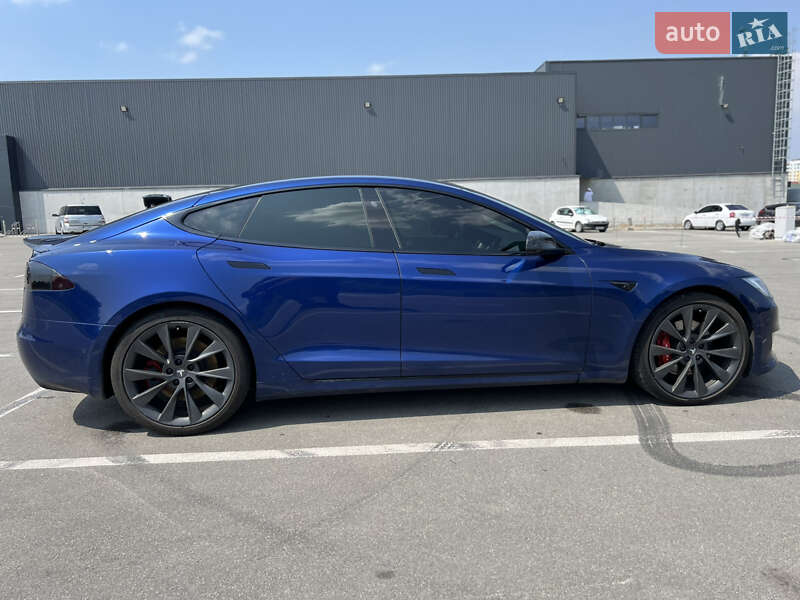 Лифтбек Tesla Model S 2019 в Киеве