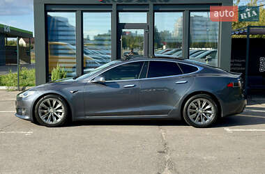 Лифтбек Tesla Model S 2018 в 