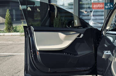 Лифтбек Tesla Model S 2018 в 