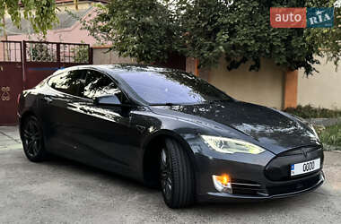 Ліфтбек Tesla Model S 2015 в 