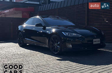 Ліфтбек Tesla Model S 2013 в 