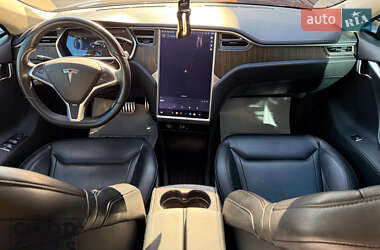Ліфтбек Tesla Model S 2013 в 