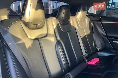 Лифтбек Tesla Model S 2016 в 