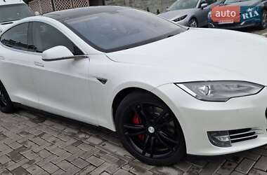 Ліфтбек Tesla Model S 2013 в 