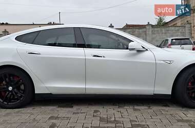 Ліфтбек Tesla Model S 2013 в 