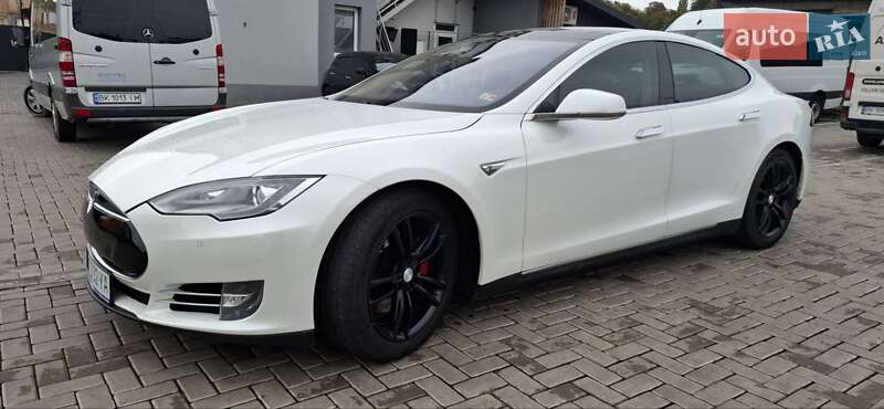 Ліфтбек Tesla Model S 2013 в Рівному