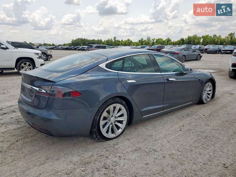 Лифтбек Tesla Model S 2016 в Хмельницком