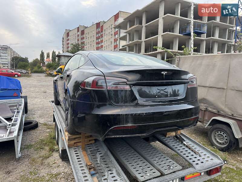 Лифтбек Tesla Model S 2022 в Ровно