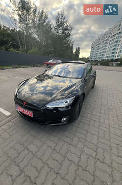Ліфтбек Tesla Model S 2013 в Луцьку