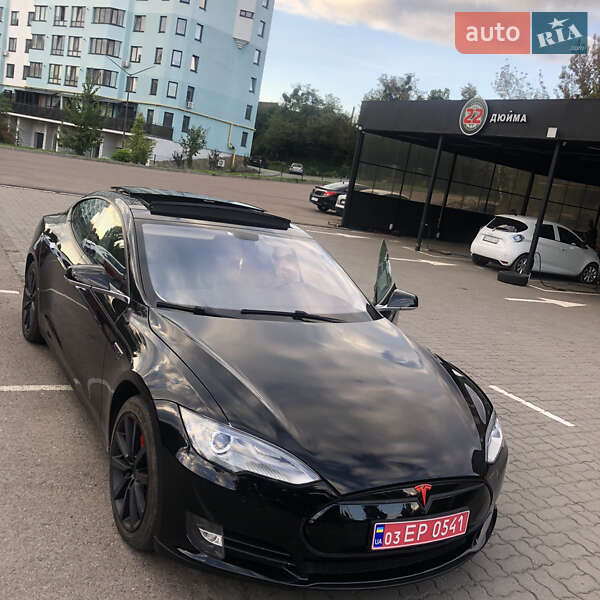 Ліфтбек Tesla Model S 2013 в Луцьку
