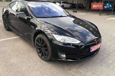 Лифтбек Tesla Model S 2013 в 