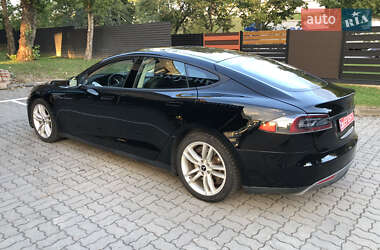 Лифтбек Tesla Model S 2013 в 
