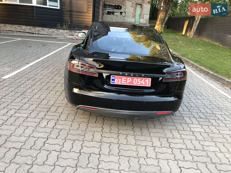 Ліфтбек Tesla Model S 2013 в Луцьку