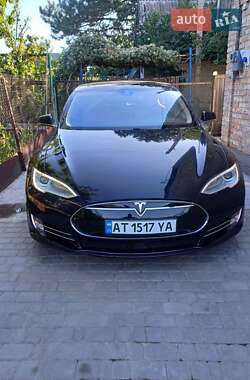 Ліфтбек Tesla Model S 2014 в 