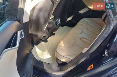 Ліфтбек Tesla Model S 2014 в 