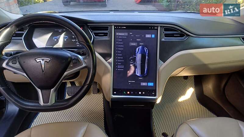 Ліфтбек Tesla Model S 2014 в Запоріжжі