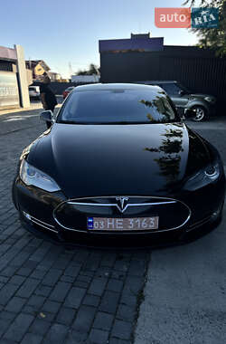 Лифтбек Tesla Model S 2014 в Ровно