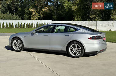 Лифтбек Tesla Model S 2013 в 
