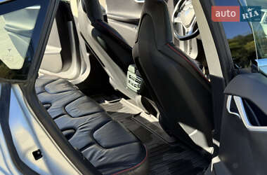 Лифтбек Tesla Model S 2013 в 