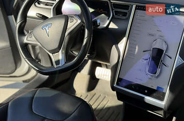 Лифтбек Tesla Model S 2013 в 