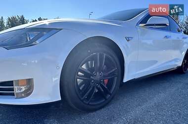 Ліфтбек Tesla Model S 2015 в 
