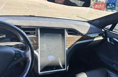 Ліфтбек Tesla Model S 2015 в 