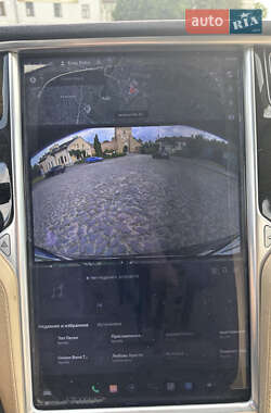 Лифтбек Tesla Model S 2016 в 