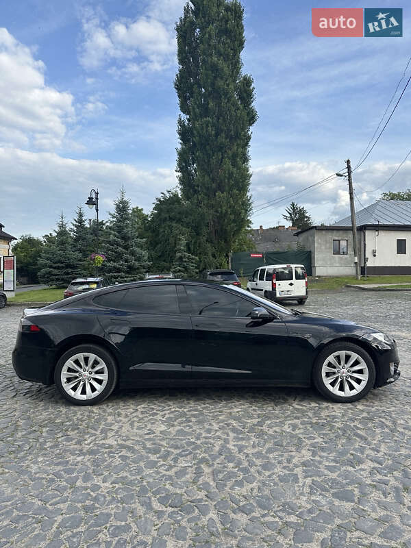 Ліфтбек Tesla Model S 2016 в Луцьку