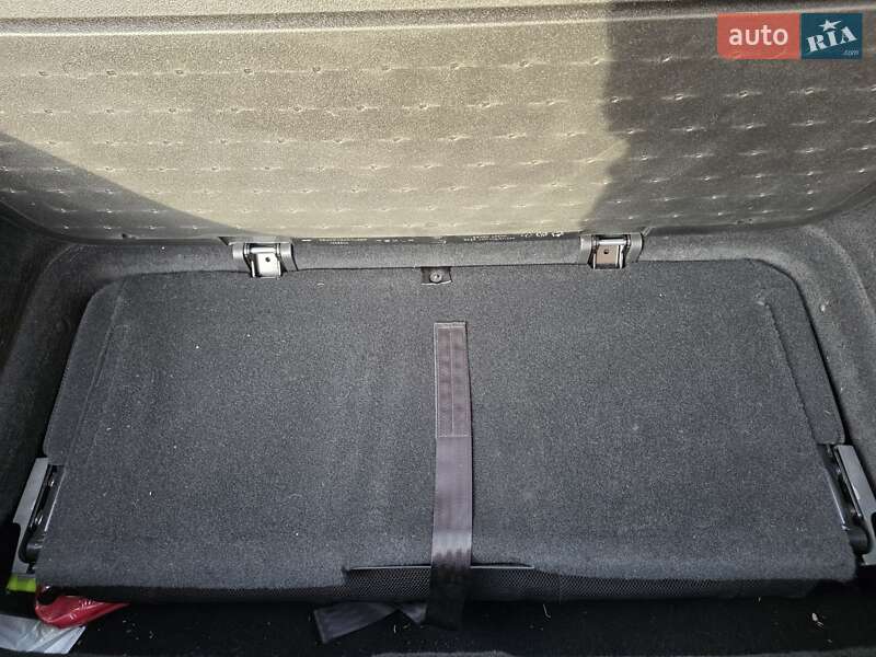 Лифтбек Tesla Model S 2016 в Владимире фото 18 Лифтбек Tesla Model S 2016 в Владимире