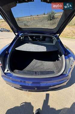Ліфтбек Tesla Model S 2021 в 