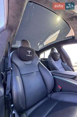 Ліфтбек Tesla Model S 2021 в 