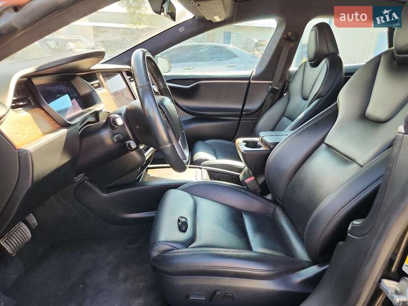 Лифтбек Tesla Model S 2020 в Ивано-Франковске